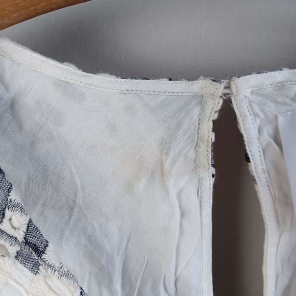 NWT $128 Ett:Twa Anthropologie Eyelet Striped Romper V Neck Boho Size 12 - Picture 6 of 6